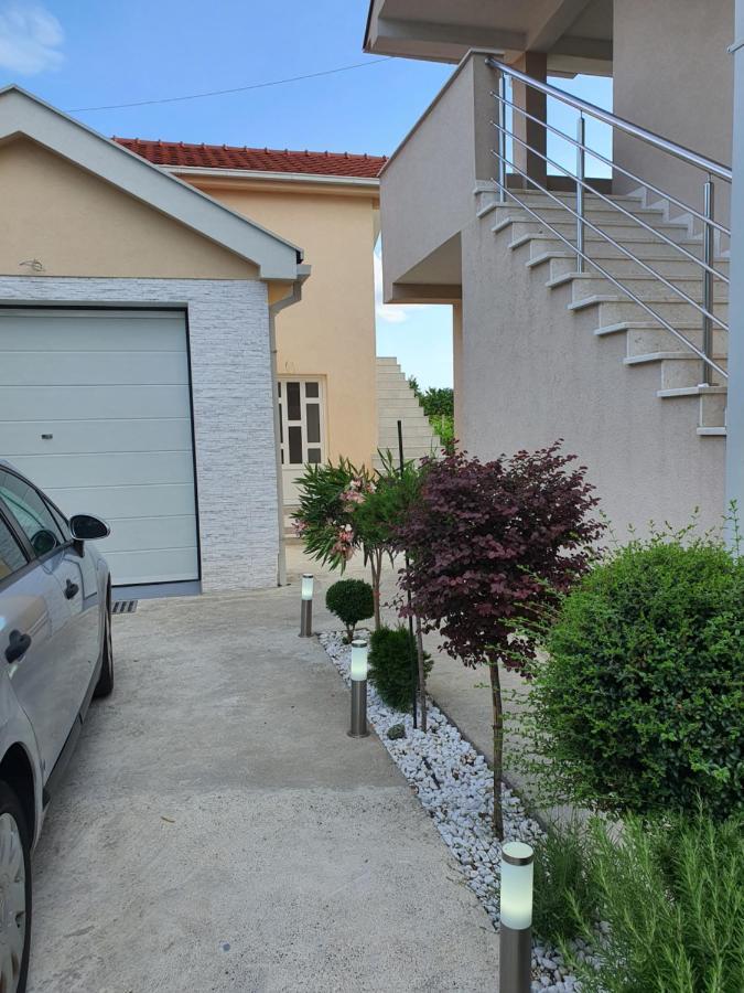 Apartman Tolosi 2 Appartement Podgorica Buitenkant foto