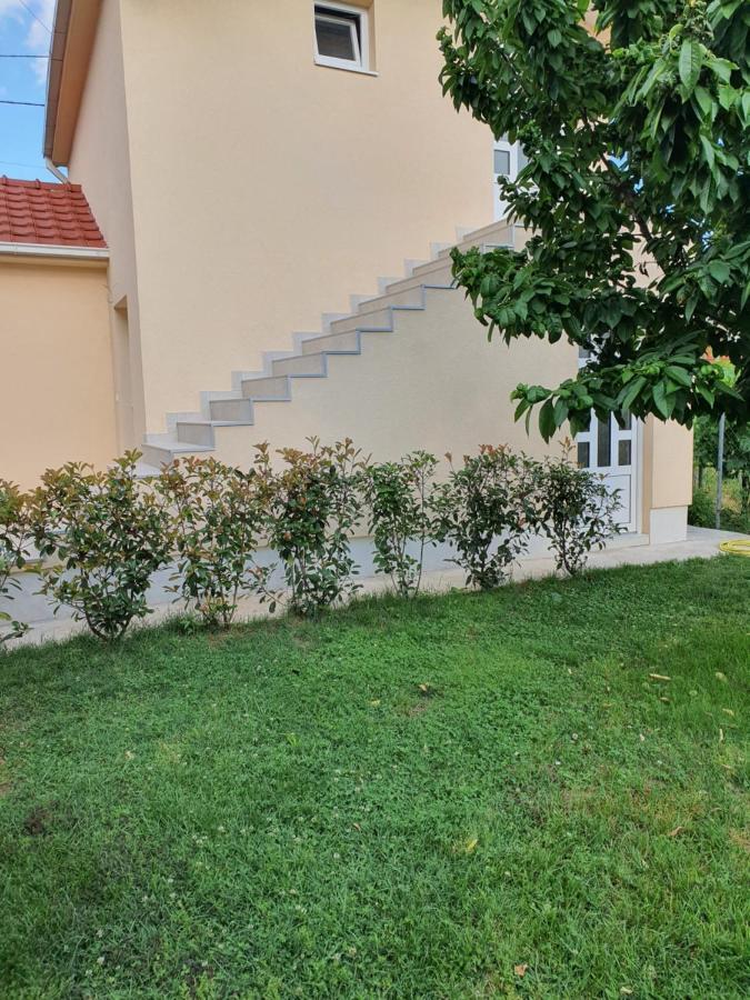 Apartman Tolosi 2 Appartement Podgorica Buitenkant foto